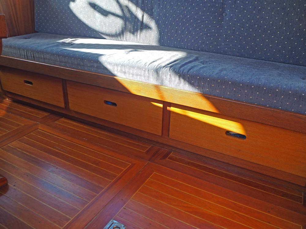 Stuurhuis, Accommodatie